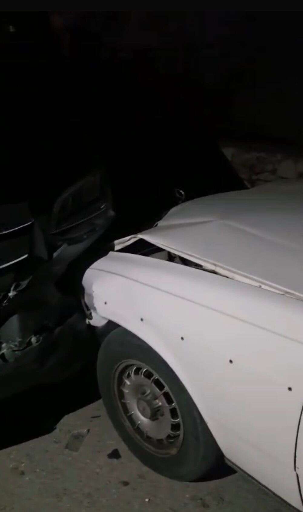 Bodrum’da Zincirleme Trafik Kazası: 4 Otomobil ve Motosiklet Hurdaya Döndü, Yaralı Var 7
